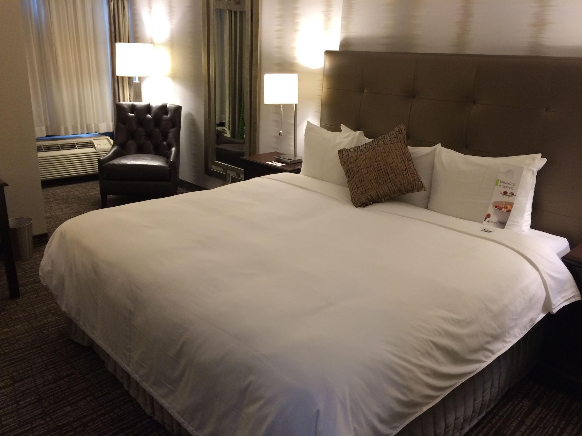 Radisson Hotel Fort Worth North-Fossil Creek Bagian luar foto