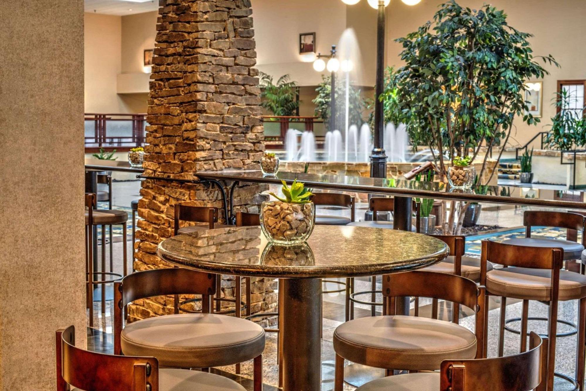Radisson Hotel Fort Worth North-Fossil Creek Bagian luar foto